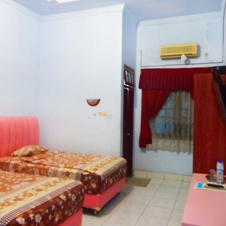Hotel Indonesia ペカロンガン エクステリア 写真